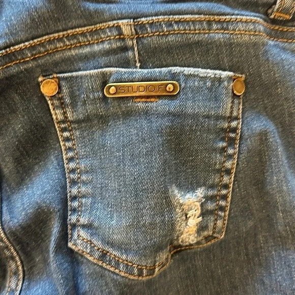 Studio D women’s jeans size 4 - Picture 8 of 8